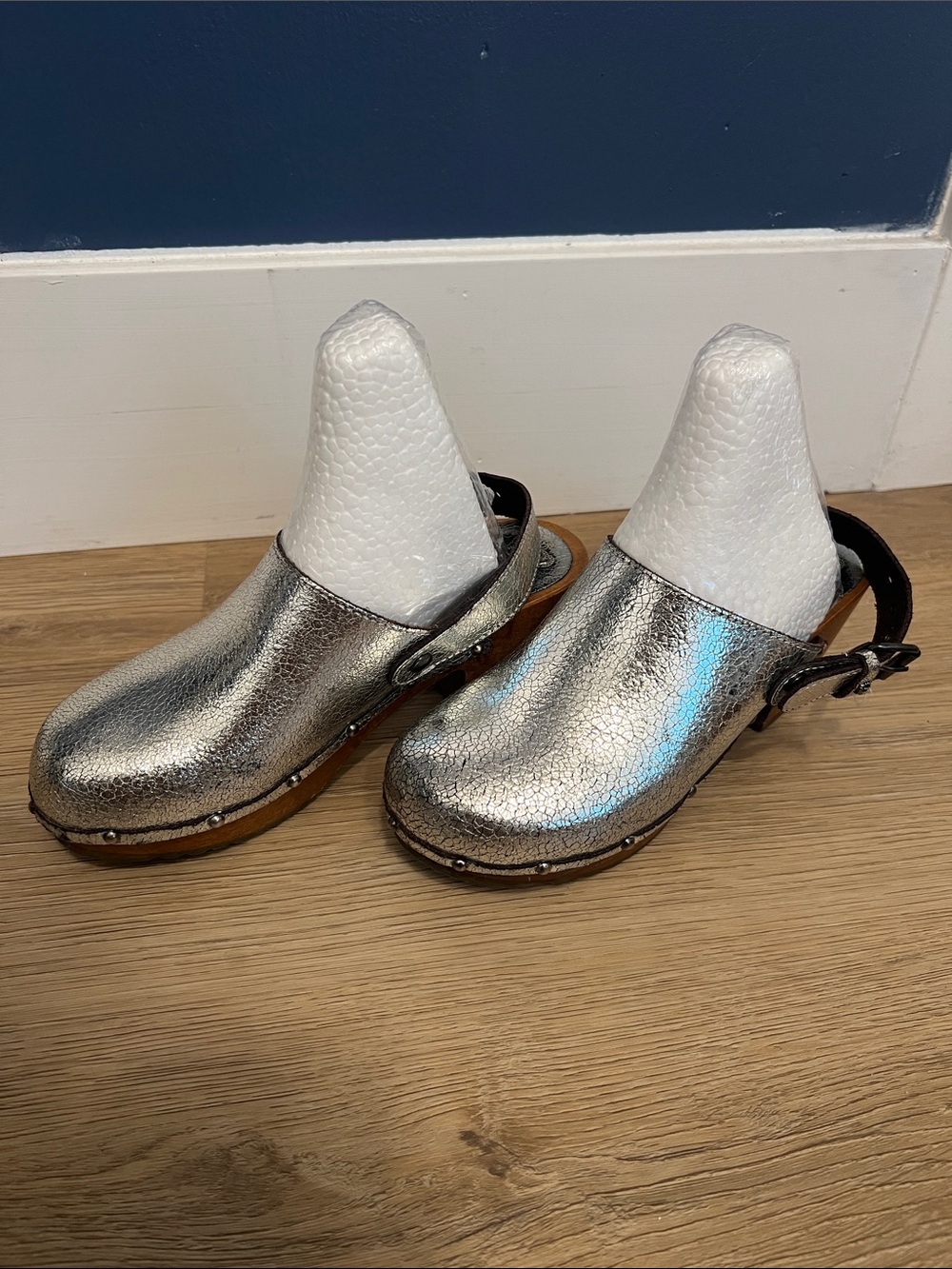 Juicy Couture vintage Silver Metallic Clog